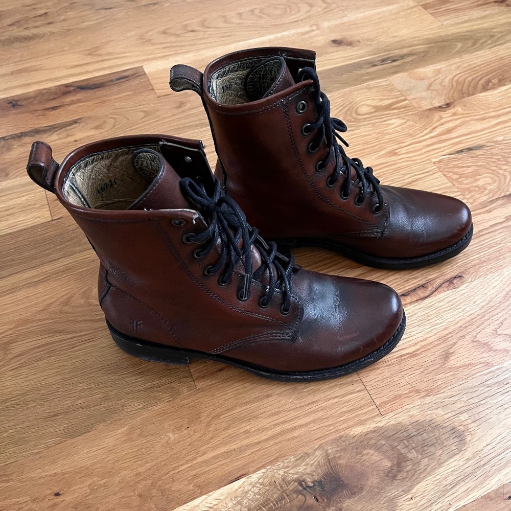 Frye Veronica combat boots